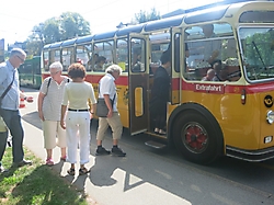 Markus Fischer mit seinem Shuttlebus 